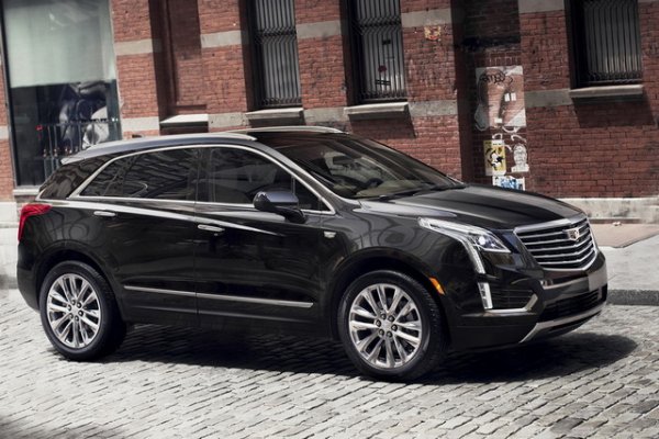 Говорейки за GM Group, в САЩ Cadillac вече закъснява да замени XT5, който ще навърши 8 години през ноември 2023 г. По отношение на марката Chevrolet обаче, все още не е ясно дали новото поколение на Camaro ще бъде факт, след като беше представен през май 2015 г.

Все още няма новини за бъдещето на компактния SUV Chevrolet Equinox, чието сегашно поколение е на пазара от септември 2016 г. Наскоро марката представи 100% електрическата версия на този автомобил, следователно и бензиновата може да оцелее още няколко години.